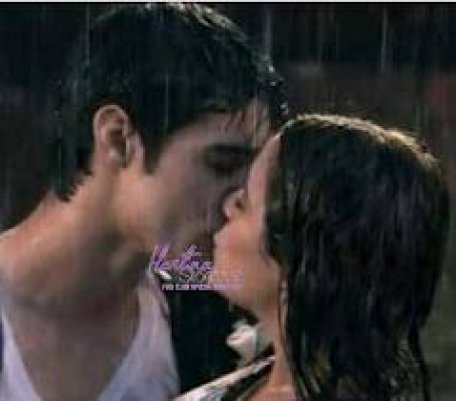 el primer beso de violetta 