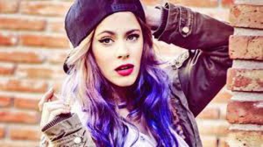 la vida de martina stoessel