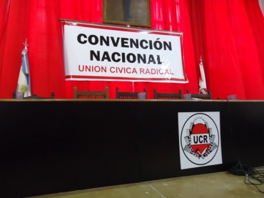 Convocatoria a la Convención Nacional se haría en 2015