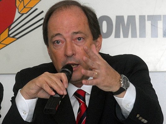 Piden que Sanz tome licencia para ser candidato