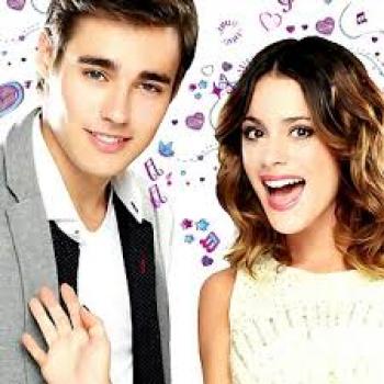 cuantos años tienen los personajes de violetta