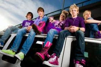 Eres De La R5Family???