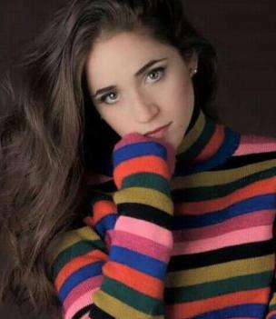 QUE CHICA ERES DE SOY LUNA