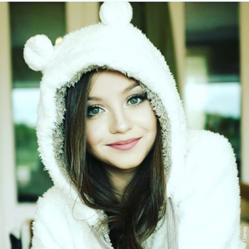 cuanto sabes de Karol Sevilla 